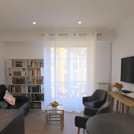 Apartament La Liberation *